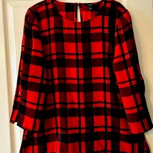 Ann Taylor top. Looking for a great top for the upcoming holidays?